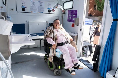 A learning leader volunteer who works with UCLA students to help them