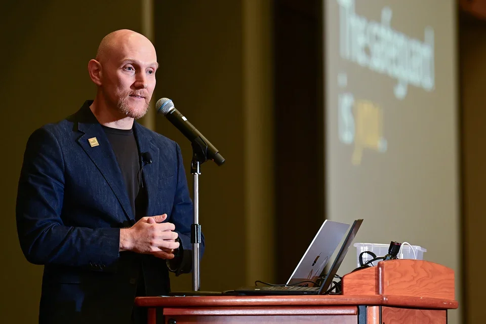 Dr. Max Topaz giving his keynote presentation at the 2026 UCLA Nursing Science & innovation conference.