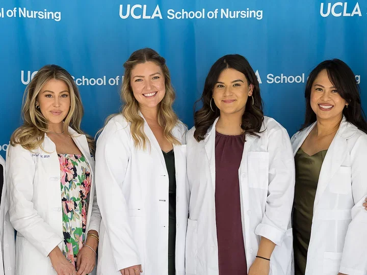 A group of APRN students posing for a photo