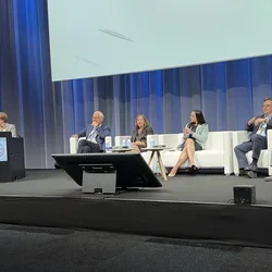 7 panelists on stage at the ESC Congress in Munich during the UDMI question and answer session.